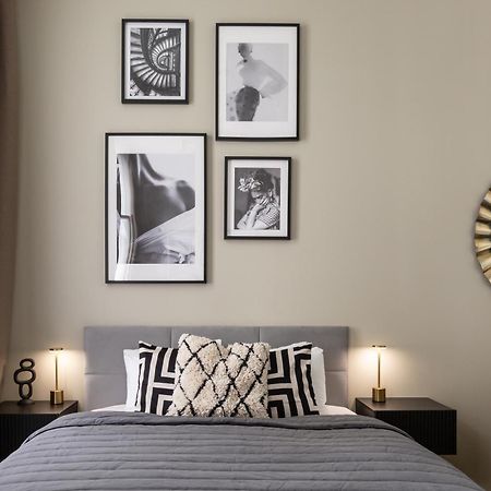 Turnkey I Republic Square Apartments ปราก ภายนอก รูปภาพ