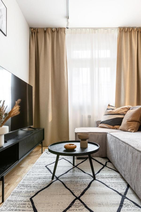 Turnkey I Republic Square Apartments ปราก ภายนอก รูปภาพ