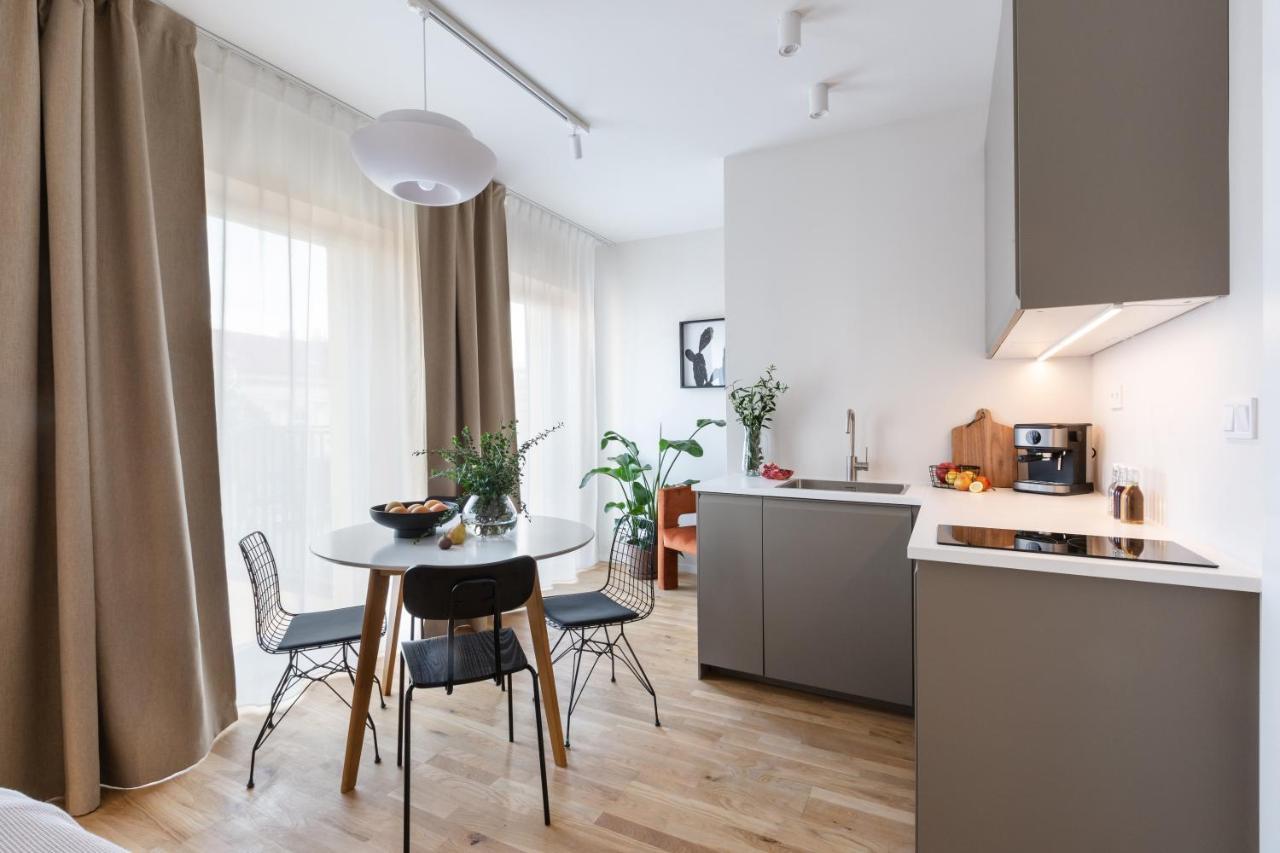 Turnkey I Republic Square Apartments ปราก ภายนอก รูปภาพ