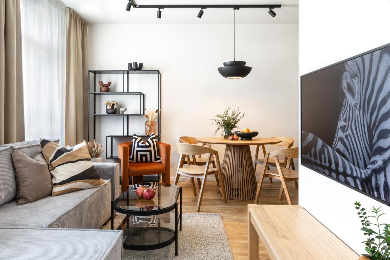 Turnkey I Republic Square Apartments ปราก ภายนอก รูปภาพ