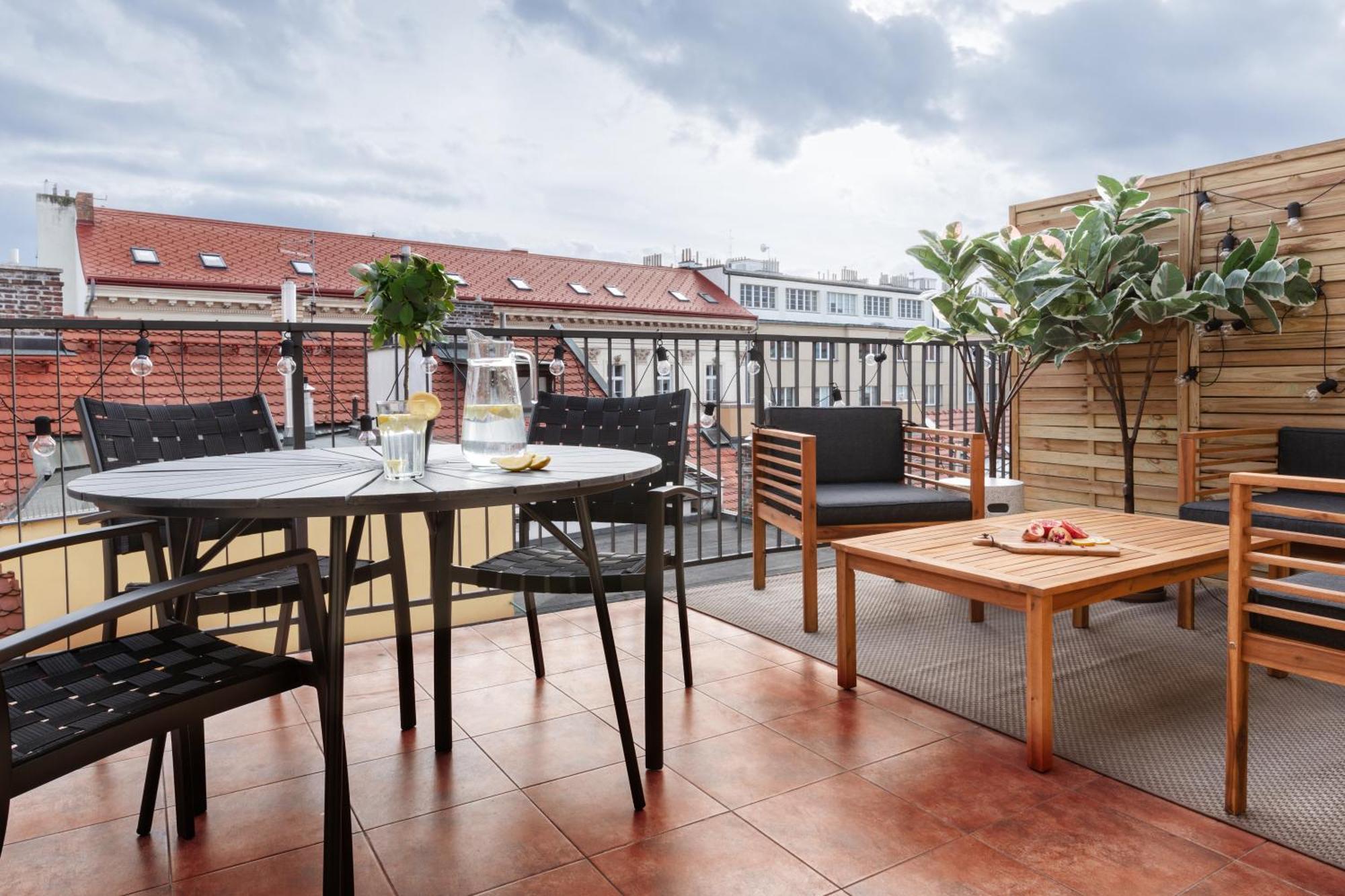 Turnkey I Republic Square Apartments ปราก ภายนอก รูปภาพ